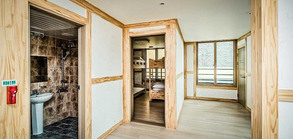 Jeonju Kirin Guesthouse ภายนอก รูปภาพ