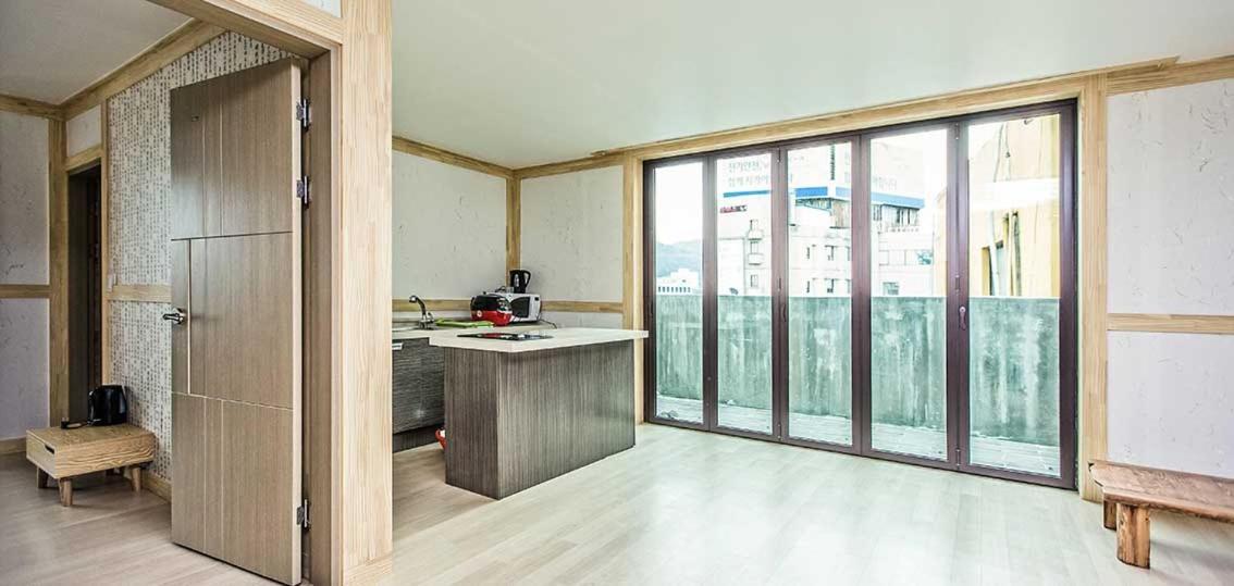 Jeonju Kirin Guesthouse ภายนอก รูปภาพ